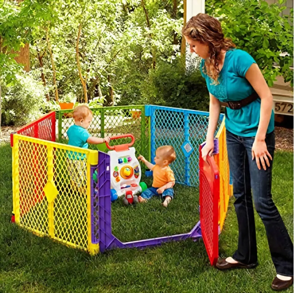 Corral Hexagonal North States Toddleroo Portatil Puerta Color Ultimate